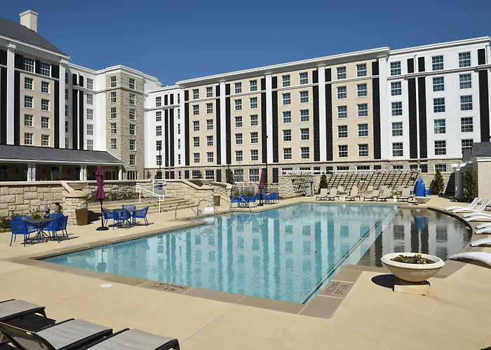 Memphis Hotels with a View