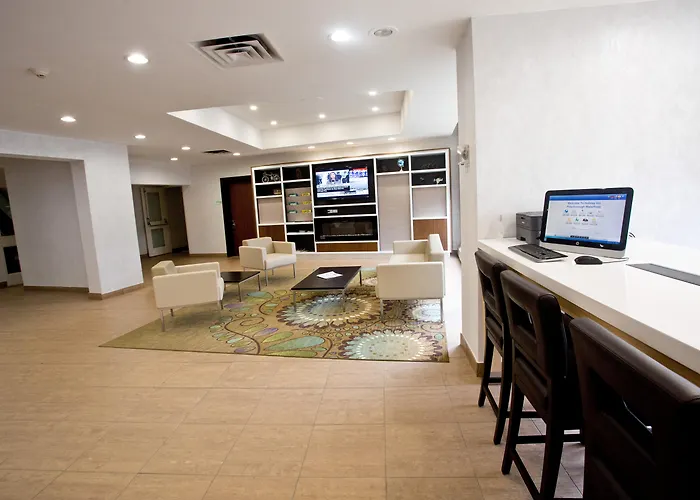 Peterborough Hotels with a View