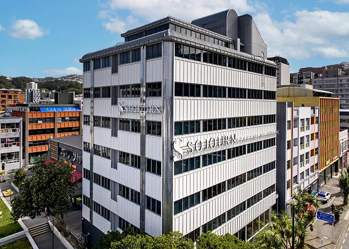 Wellington Hotels with a View