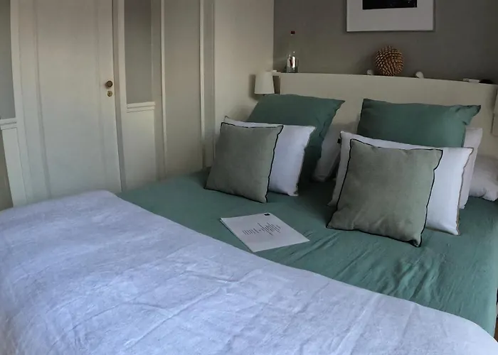 Bordeaux Hotels with a View