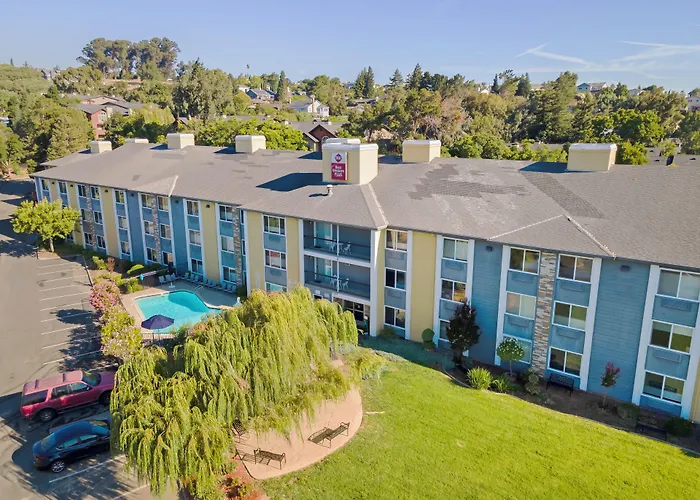 Benicia Hotels with a View