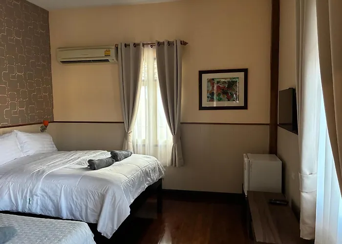 Lopburi Hotels with a View